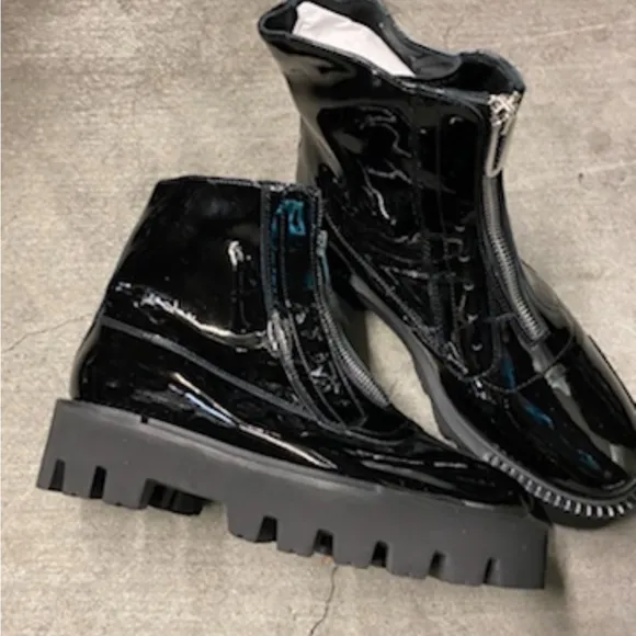 🆕 Aquatalia Patent Ankle Boots Middle Sip