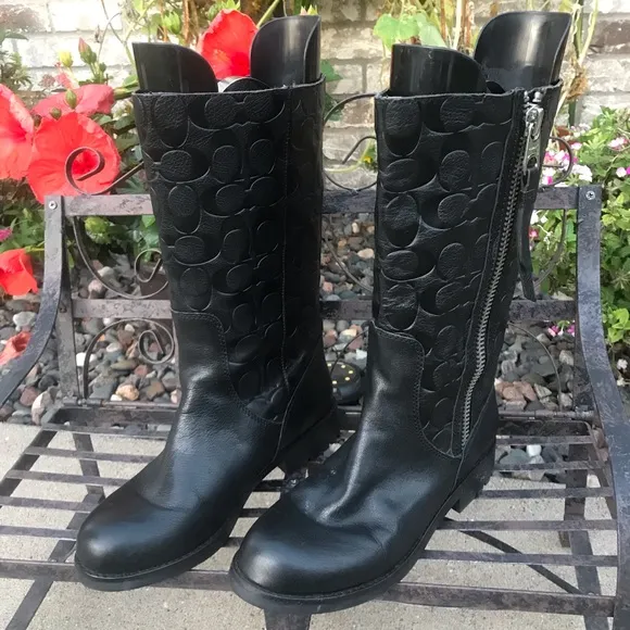 🍀🌸 Coach Black Valentine Leather Boots🌸🍀