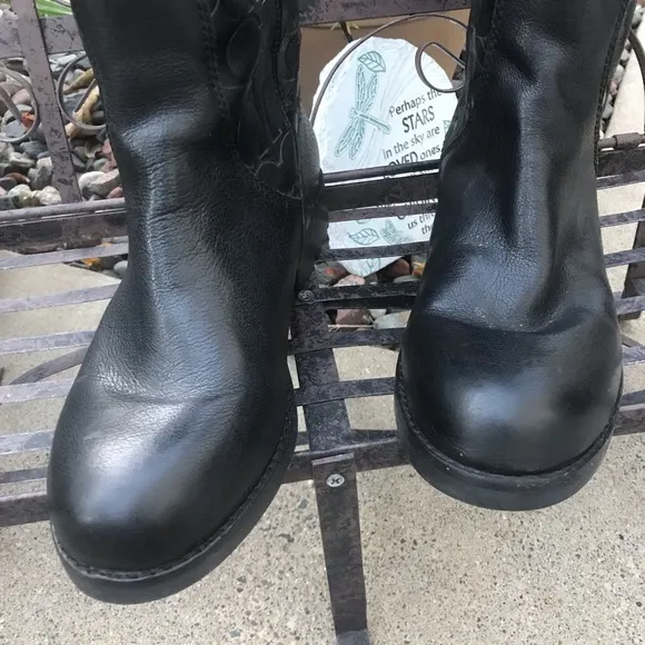 🍀🌸 Coach Black Valentine Leather Boots🌸🍀