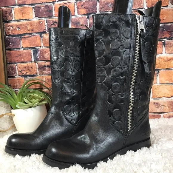 🍀🌸 Coach Black Valentine Leather Boots🌸🍀