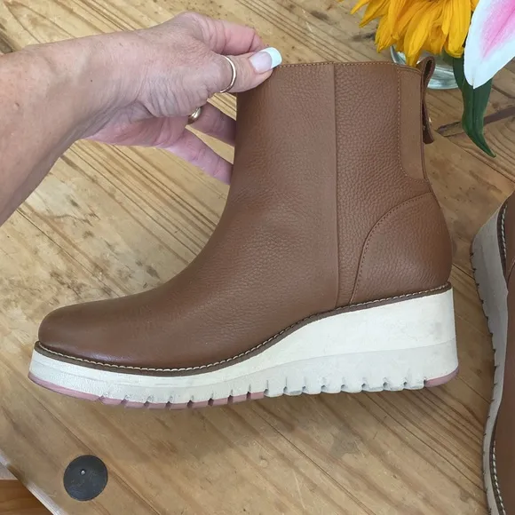 🎉 COLE HAAN ZERO-GRAND WATERPROOF BOOTS‼️