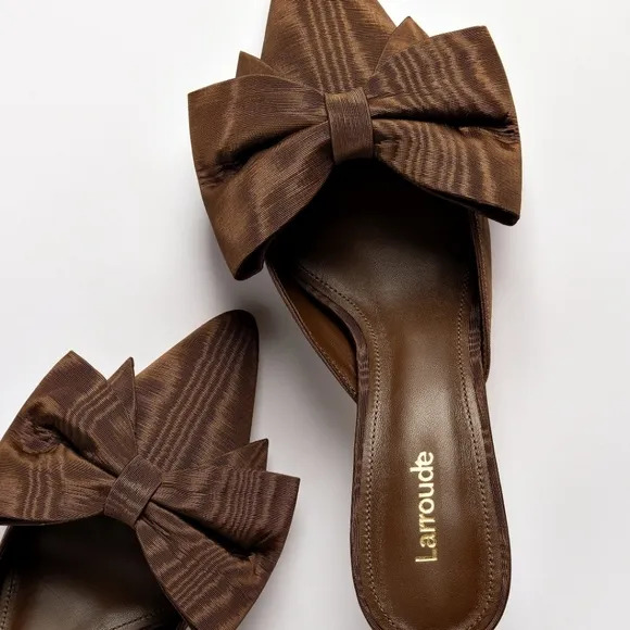 ✨️🤎 Larroude Brown Cinnamon Mini Elle Bow Pumps Made In brazil New In Box ✨️🤎