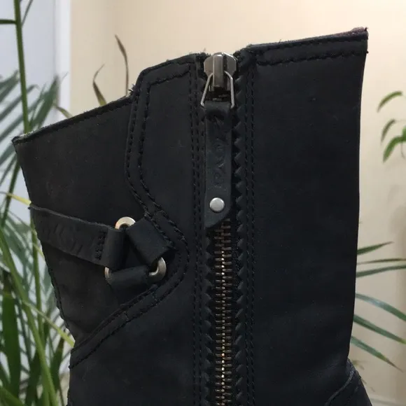 🌺 TEVA Foxy Mid Leather Boots