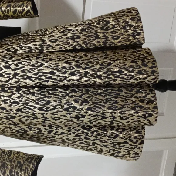 🆕️ 🐆Tuckernuck🐆 - Gold Leopard Mel Dress
