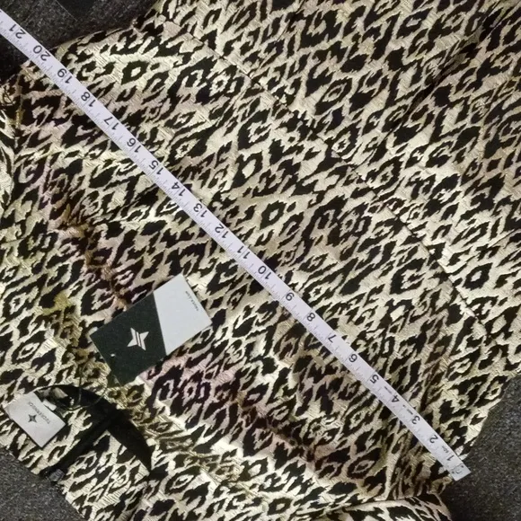 🆕️ 🐆Tuckernuck🐆 - Gold Leopard Mel Dress