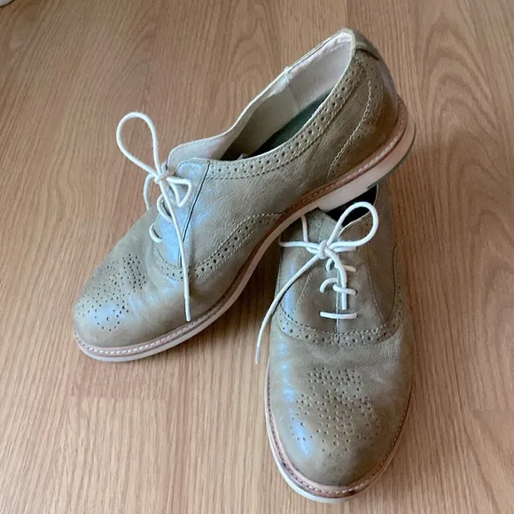❤️ UGG Australia Caelyn Oxford Shoes Size 9