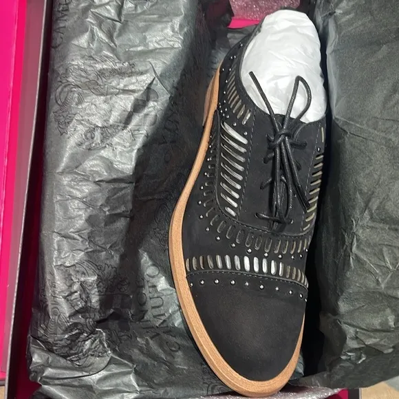 🎁 Vince Camuto Ballari Studded Oxford Shoes