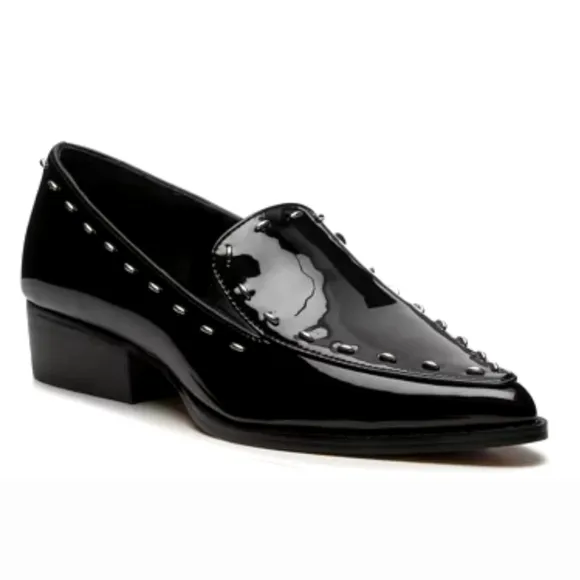 🆕️ Vince Camuto Bibelle Patent Leather Loafer in Black