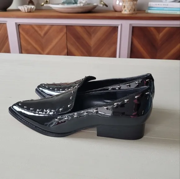 🆕️ Vince Camuto Bibelle Patent Leather Loafer in Black