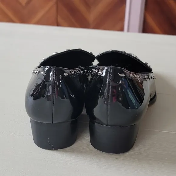 🆕️ Vince Camuto Bibelle Patent Leather Loafer in Black