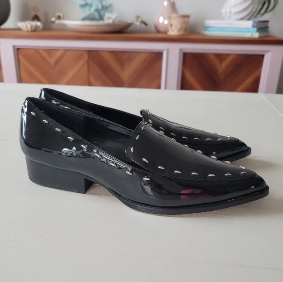 🆕️ Vince Camuto Bibelle Patent Leather Loafer in Black
