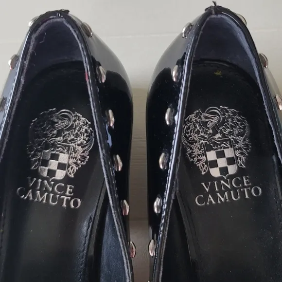🆕️ Vince Camuto Bibelle Patent Leather Loafer in Black