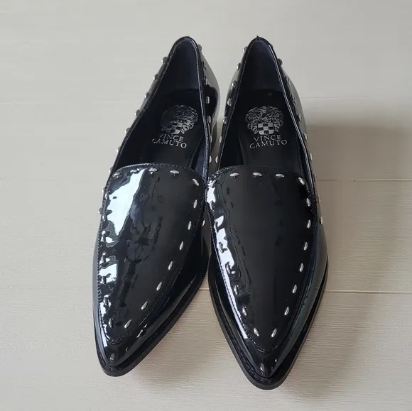 🆕️ Vince Camuto Bibelle Patent Leather Loafer in Black