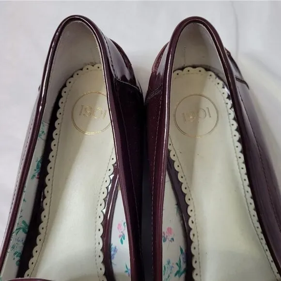 1901 wine red Niles patent leather slip on penny loafer shoes 8.5