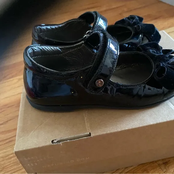 2 girls shoes size 29 geox sneaker and naturino mary jane