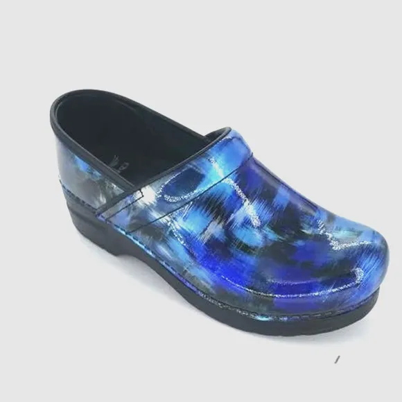 3156 Dansko Clogs Womens 11.5 EU 42 Professional Shoes Blue Brush Patent Leather
