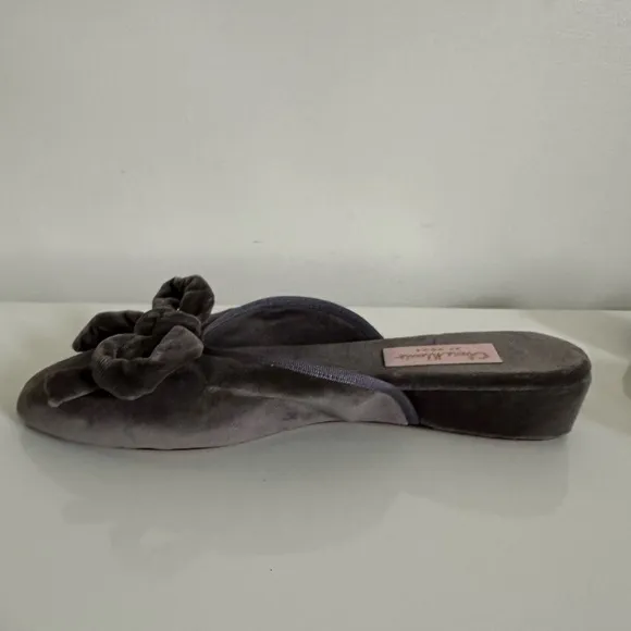 370$ Olivia Morris At Home Daphne In chic &amp; soft Silver Birch Slippers Sz40/US 9