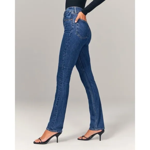 Abercrombie &amp; Fitch Curve Love Ultra High Rise 90s Slim Straight Jean indigo