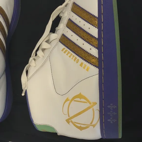 Addidas New Orleans Hi-Top White Leather Basketball Sneakers/Gym Shoes