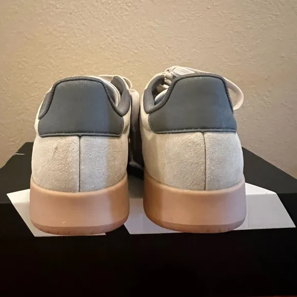 Adidas Barreda Sneaker-Size 11.5