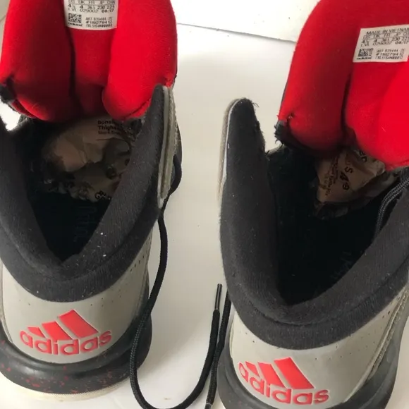 Adidas Boy’s cross 2016 mid-top basketball shoes