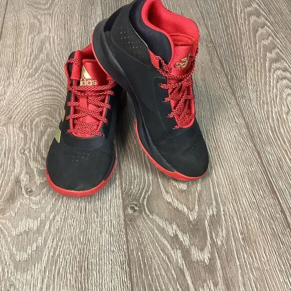 Adidas Cross Em Up‎ 5K Kids Basketball Shoes Youth Size 3.5  Sneakers Black Red