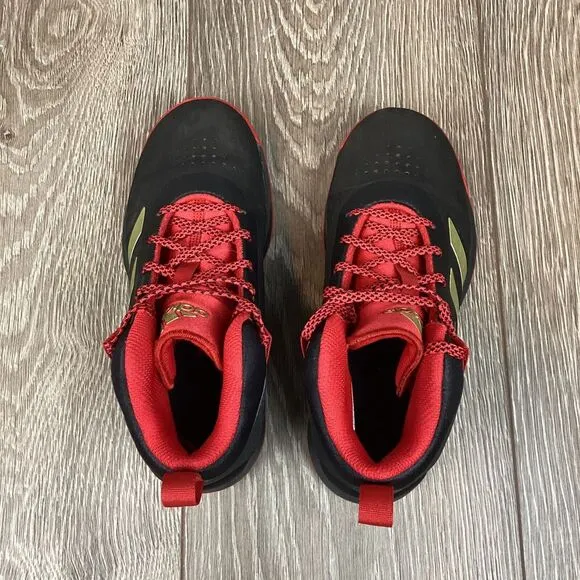Adidas Cross Em Up‎ 5K Kids Basketball Shoes Youth Size 3.5  Sneakers Black Red