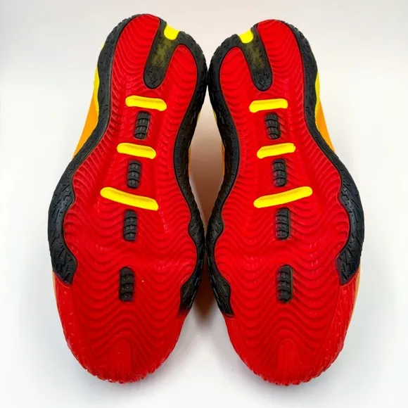 Adidas Dame 8 Mr. Incredible Basketball Sneakers Mens Size 12 Disney Pixar Red