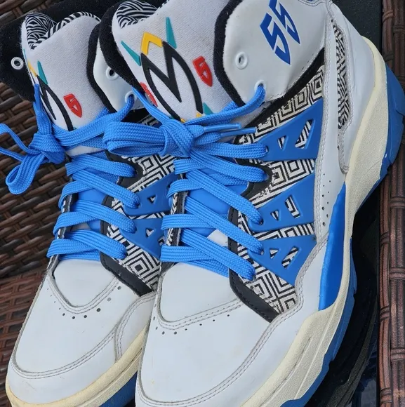 Adidas Dikembe Mutombo White Blue Black Basketball Shoes - G99903 Men's Size 11