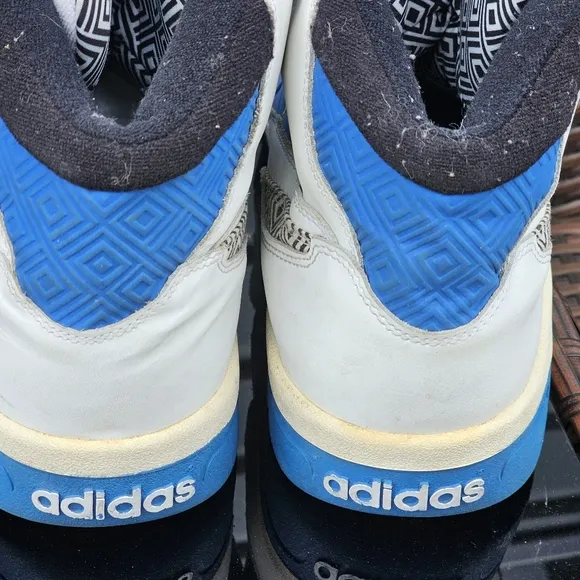 Adidas Dikembe Mutombo White Blue Black Basketball Shoes - G99903 Men's Size 11
