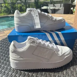 Adidas Forum Bold Women's Athletic Flatform Shoes Triple White FY9042 Size 10