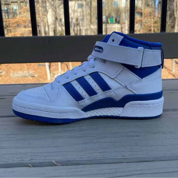 adidas Forum Mid Sneaker white and blue shoes size 4