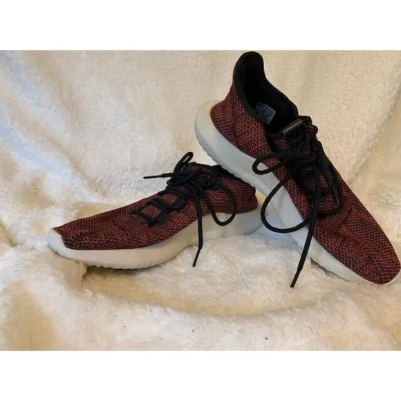 Adidas Mens Size 9 Red and Black Tubular Gym Shoes  281001