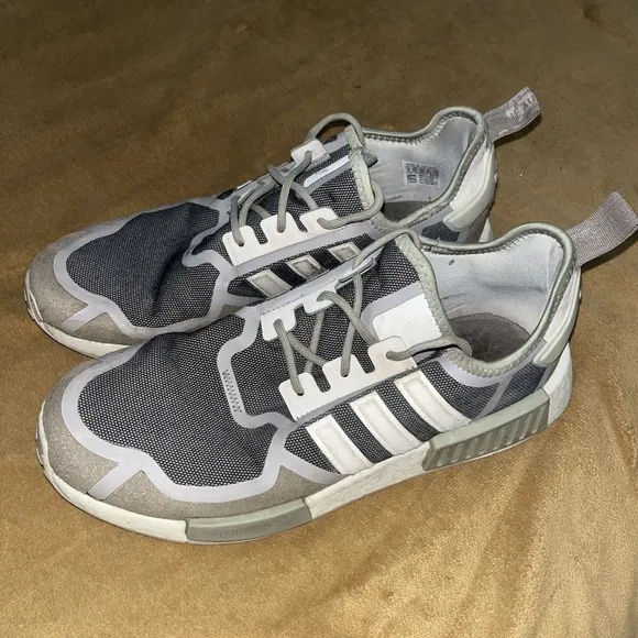 Adidas NMD R1 Mens Running Training Shoes Sneakers Size 9 Bliss Light Gym Shoe