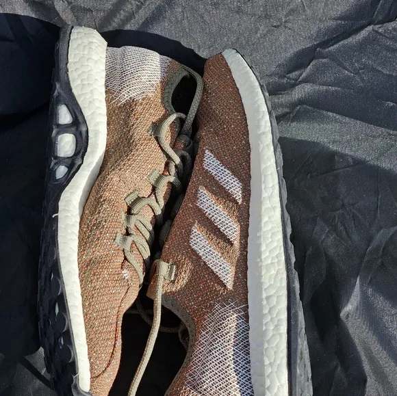 Adidas PureBoost Running Shoes Raw Khaki White Orange B37786 Mens Size 10.5 New