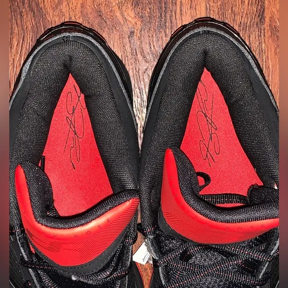 Adidas rose size 11