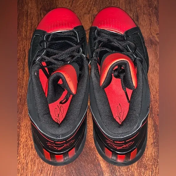 Adidas rose size 11