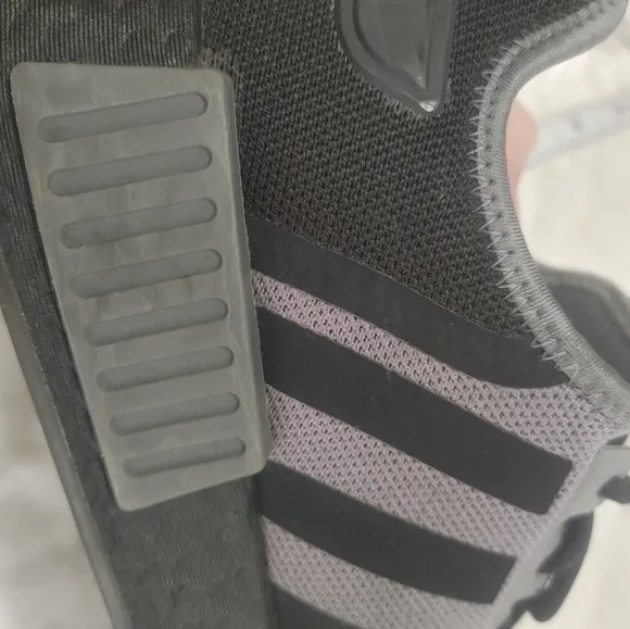 Adidas Shoes Men Size 8 Black NMD_R1 Primeblue Running Training Gym GX8374