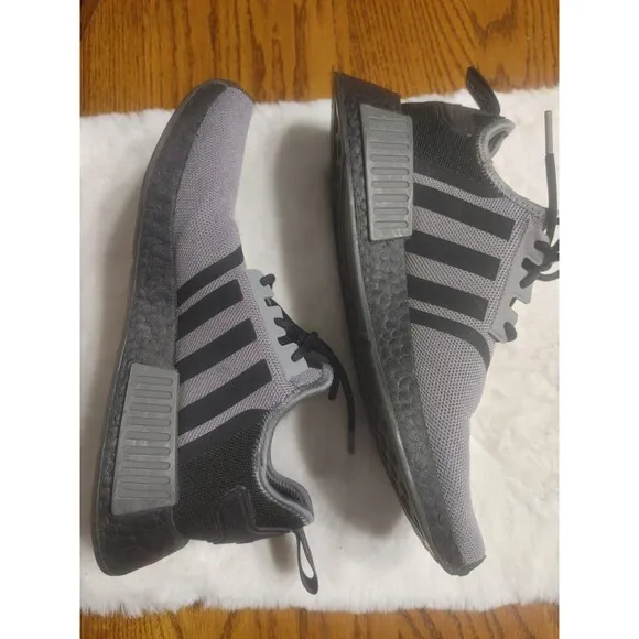 Adidas Shoes Men Size 8 Black NMD_R1 Primeblue Running Training Gym GX8374