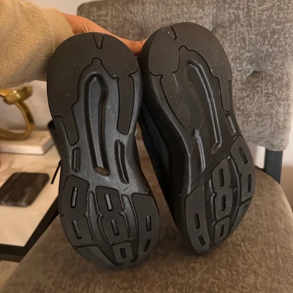 Adidas stella McCartney earthlight shoes 9.5 Nwt