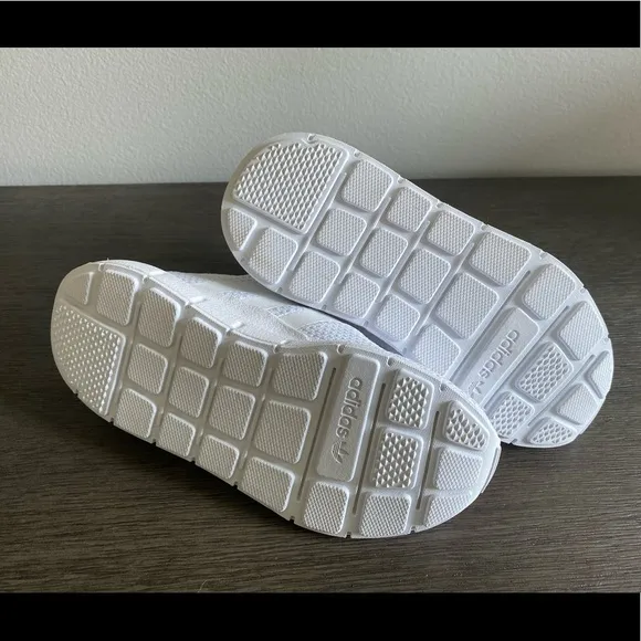 Adidas “Swift Run C” gym shoes new in-box