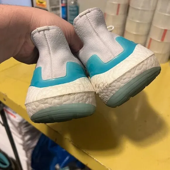 Adidas ULTRABoost 22 White Orange Mint Rare Gym Men Running Shoes GX5463 - US 11