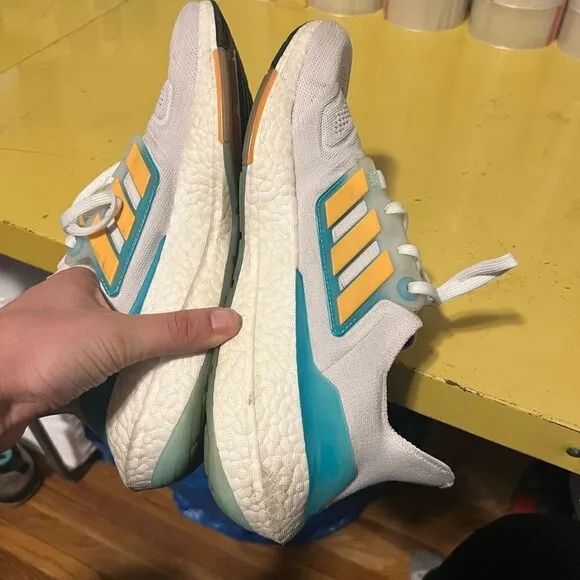 Adidas ULTRABoost 22 White Orange Mint Rare Gym Men Running Shoes GX5463 - US 11