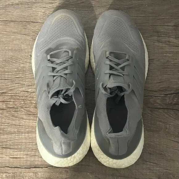 Adidas Ultraboost 22 Men’s Athletic Running Gym Shoes Size 9.5 Gray