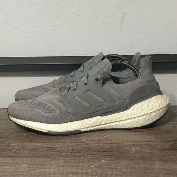 Adidas Ultraboost 22 Men’s Athletic Running Gym Shoes Size 9.5 Gray