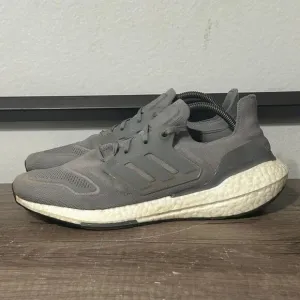 Adidas Ultraboost 22 Men’s Athletic Running Gym Shoes Size 9.5 Gray
