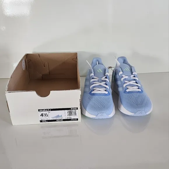 Adidas Ultrarun 5 Athetic Gym Shoes Size 4.5 US NWT