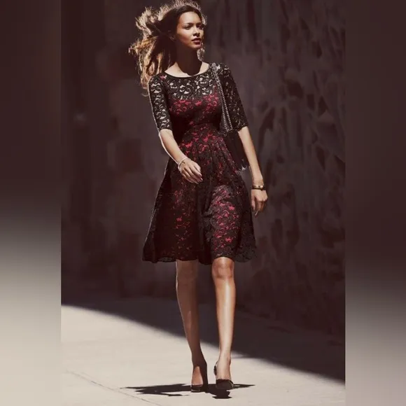 Adrianna Papell All Over Black Lace Dress Sheer Illusion Red Underlay Size 2