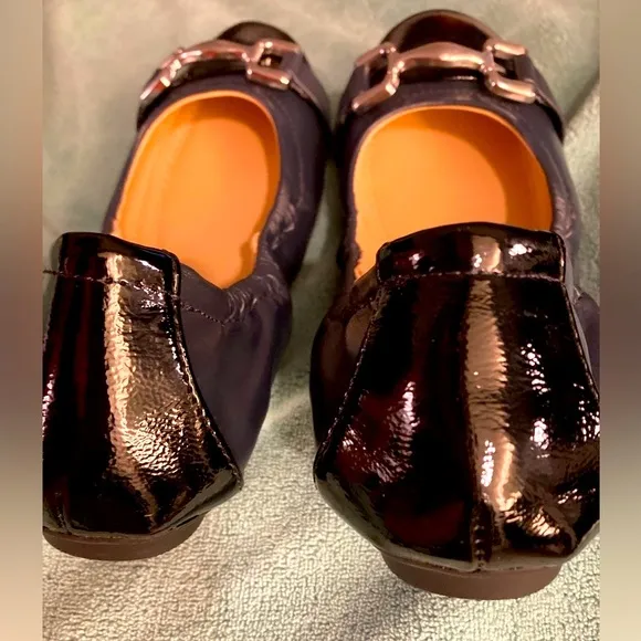 Adrienne Vittadini 🩰ballerina patent leather retail $100 plus kid or women