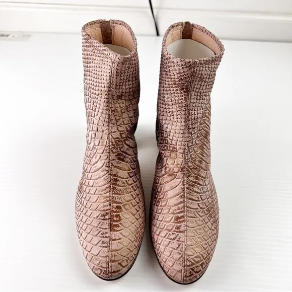 AGL Ankle Boots womens 6/36 Crocodile Texture Boots In Pink Block Heel Zipper